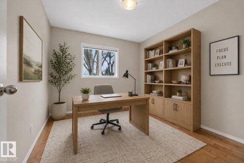 8721 88 Avenue, Edmonton, AB - Indoor Photo Showing Office