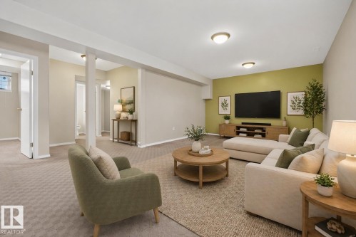8721 88 Avenue, Edmonton, AB - Indoor Photo Showing Living Room