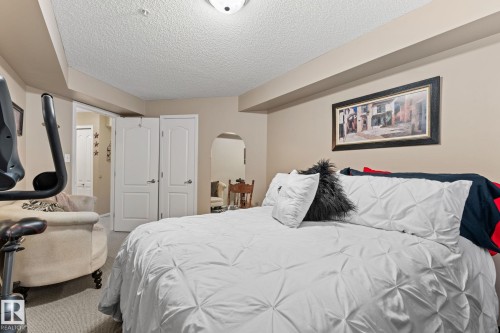 203 8909 100 Street, Edmonton, AB - Indoor Photo Showing Bedroom