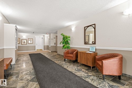 203 8909 100 Street, Edmonton, AB - Indoor Photo Showing Other Room