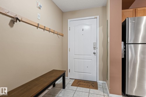 203 8909 100 Street, Edmonton, AB - Indoor