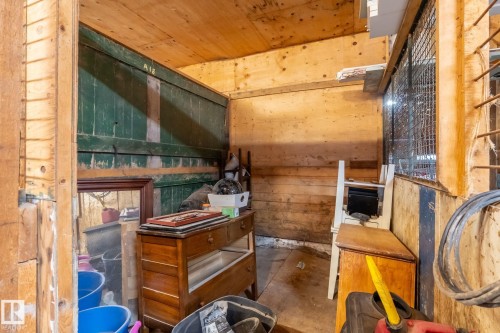 Image quality insufficient for description - 23127 Twp Rd 502, Rural Leduc County, AB - Indoor