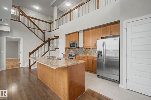 1225 5151 Windermere Boulevard, Edmonton, AB - Indoor Photo Showing Kitchen