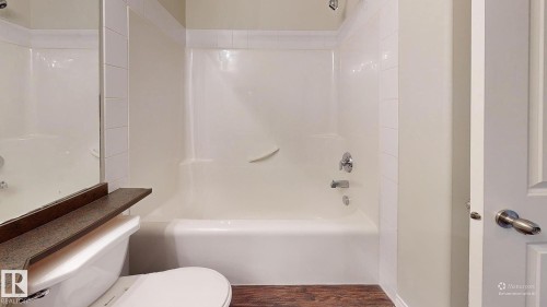 228 2305 35A Avenue, Edmonton, AB - Indoor Photo Showing Bathroom