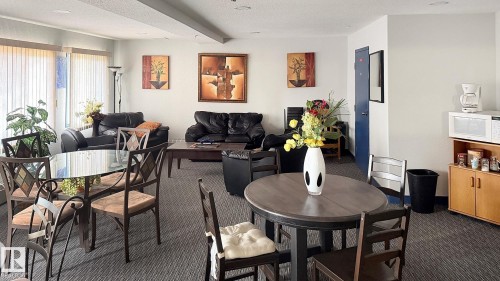 228 2305 35A Avenue, Edmonton, AB - Indoor Photo Showing Other Room