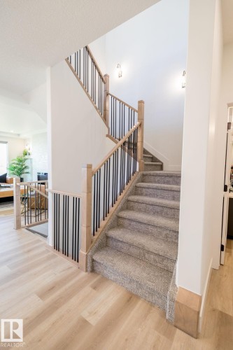 102 Bluff Cove, Leduc, AB - Indoor Photo Showing Other Room