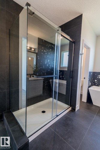 102 Bluff Cove, Leduc, AB - Indoor Photo Showing Bathroom