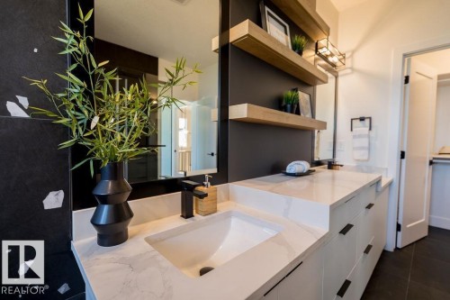 102 Bluff Cove, Leduc, AB - Indoor Photo Showing Other Room