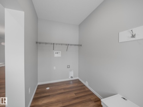 1040 14 Avenue, Edmonton, AB - Indoor