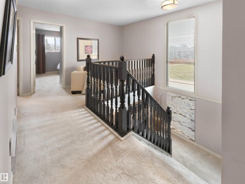 12335 25 Avenue, Edmonton, AB - Indoor Photo Showing Other Room