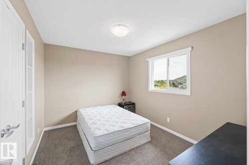 4629 Crabapple Run, Edmonton, AB - Indoor Photo Showing Bedroom