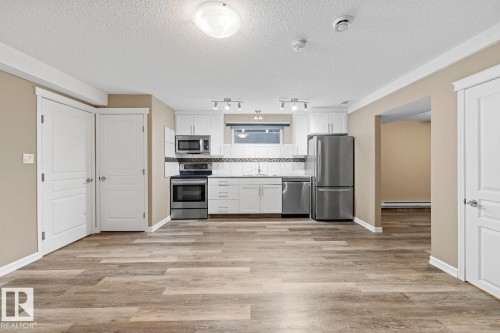 4629 Crabapple Run, Edmonton, AB - Indoor Photo Showing Kitchen With Stainless Steel Kitchen