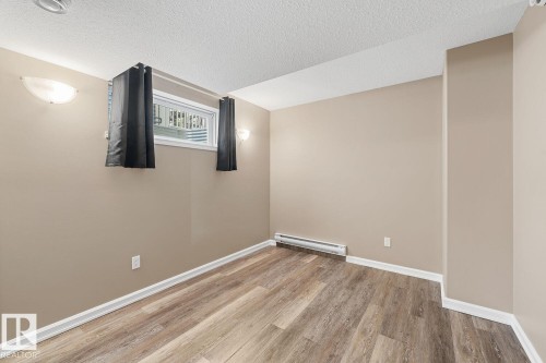 4629 Crabapple Run, Edmonton, AB - Indoor Photo Showing Other Room