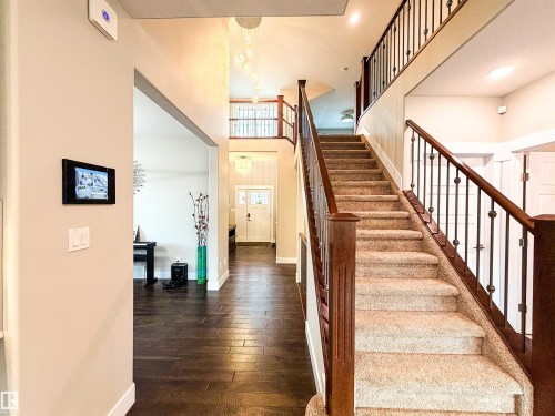 9004 24 Avenue, Edmonton, AB - Indoor Photo Showing Other Room