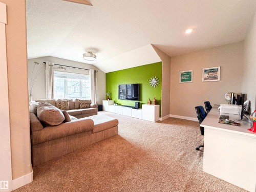 9004 24 Avenue, Edmonton, AB - Indoor