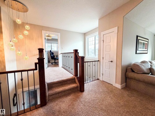 9004 24 Avenue, Edmonton, AB - Indoor