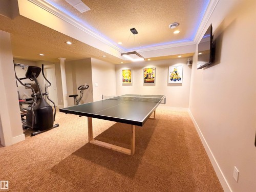 9004 24 Avenue, Edmonton, AB - Indoor Photo Showing Other Room