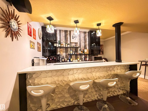 9004 24 Avenue, Edmonton, AB - Indoor