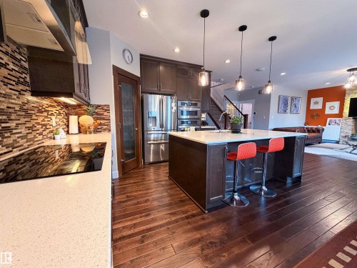 9004 24 Avenue, Edmonton, AB - Indoor Photo Showing Kitchen With Upgraded Kitchen