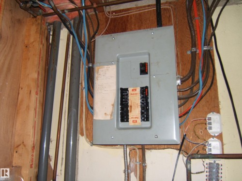 Image quality insufficient for description - 5030 52 Avenue, Andrew, AB - Indoor Photo Showing Basement