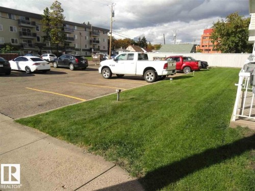 105 10604 110 Avenue, Edmonton, AB - Outdoor