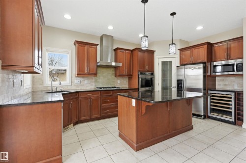 976 Hollingsworth Bend, Edmonton, AB - Indoor Photo Showing Kitchen With Stainless Steel Kitchen With Upgraded Kitchen