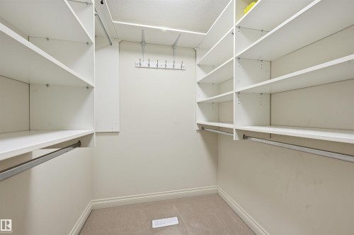 976 Hollingsworth Bend, Edmonton, AB - Indoor With Storage