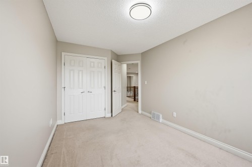 976 Hollingsworth Bend, Edmonton, AB - Indoor Photo Showing Other Room