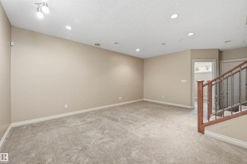 976 Hollingsworth Bend, Edmonton, AB - Indoor Photo Showing Other Room