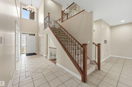 976 Hollingsworth Bend, Edmonton, AB - Indoor Photo Showing Other Room