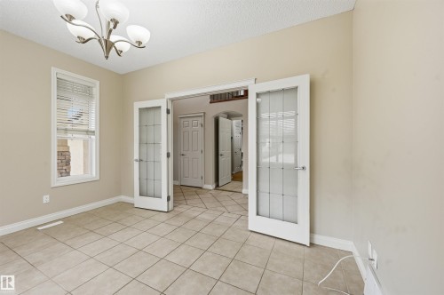 976 Hollingsworth Bend, Edmonton, AB - Indoor Photo Showing Other Room