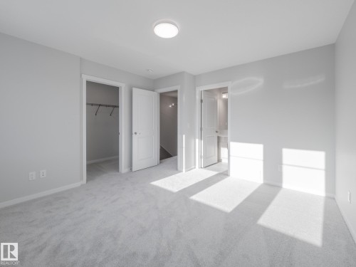 7230 Rosenthal Drive, Edmonton, AB - Indoor Photo Showing Other Room