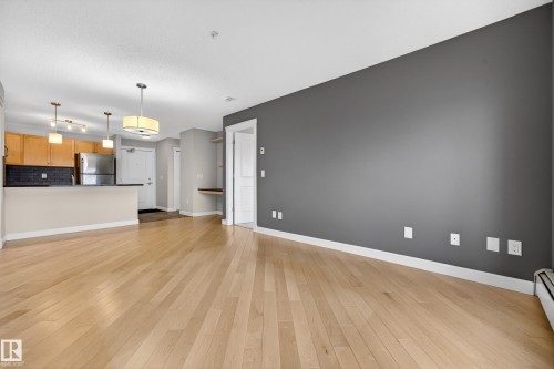 310 3719 Whitelaw Lane, Edmonton, AB - Indoor Photo Showing Other Room