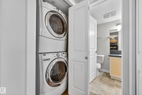 310 3719 Whitelaw Lane, Edmonton, AB - Indoor Photo Showing Laundry Room