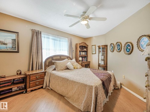 304 6623 172 Street, Edmonton, AB - Indoor Photo Showing Bedroom
