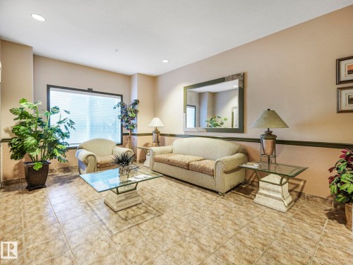 304 6623 172 Street, Edmonton, AB - Indoor