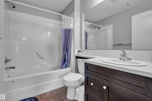 2115 9357 Simpson Drive, Edmonton, AB - Indoor Photo Showing Bathroom
