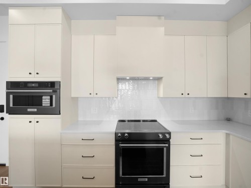 402 7459 May Common, Edmonton, AB - Indoor Photo Showing Kitchen