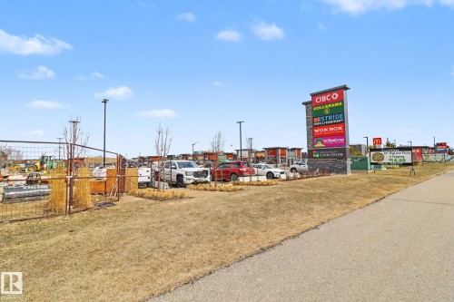 43 2803 James Mowatt Trail, Edmonton, AB - Outdoor