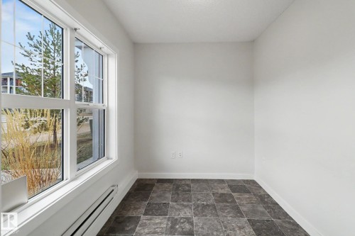 43 2803 James Mowatt Trail, Edmonton, AB - Indoor Photo Showing Other Room