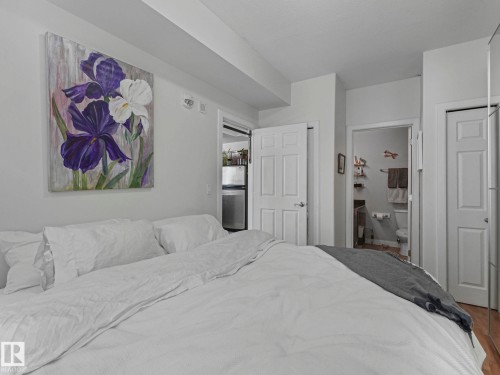 1005 9939 109 Street, Edmonton, AB - Indoor Photo Showing Bedroom