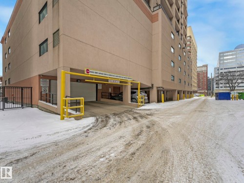 1005 9939 109 Street, Edmonton, AB - Outdoor