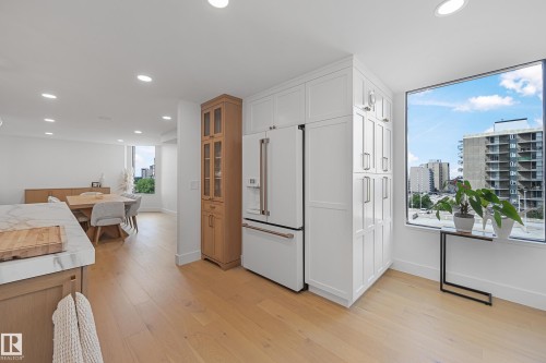 701 11503 100 Avenue, Edmonton, AB - Indoor