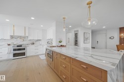 701 11503 100 Avenue  Edmonton, AB T5K 2K7