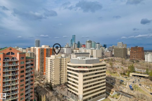 103 9715 110 Street, Edmonton, AB - Outdoor