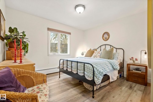 103 9715 110 Street, Edmonton, AB - Indoor Photo Showing Bedroom