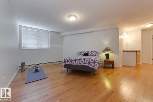 102 11217 103 Avenue, Edmonton, AB - Indoor Photo Showing Bedroom