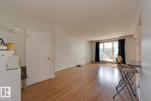 102 11217 103 Avenue, Edmonton, AB - Indoor