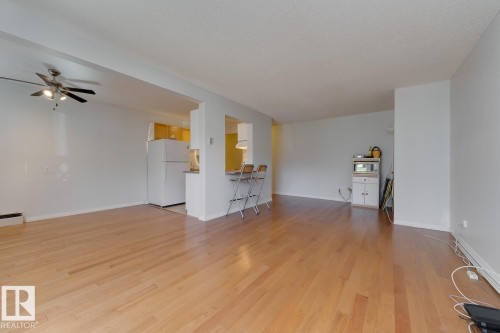 102 11217 103 Avenue, Edmonton, AB - Indoor