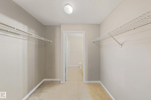 421-3425 19 Street, Edmonton, AB - Indoor With Storage